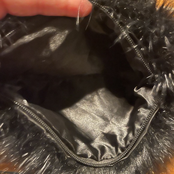 Faux Fur Crossbody - Picture 3 of 4